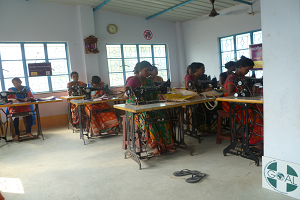 Jute participant working in center